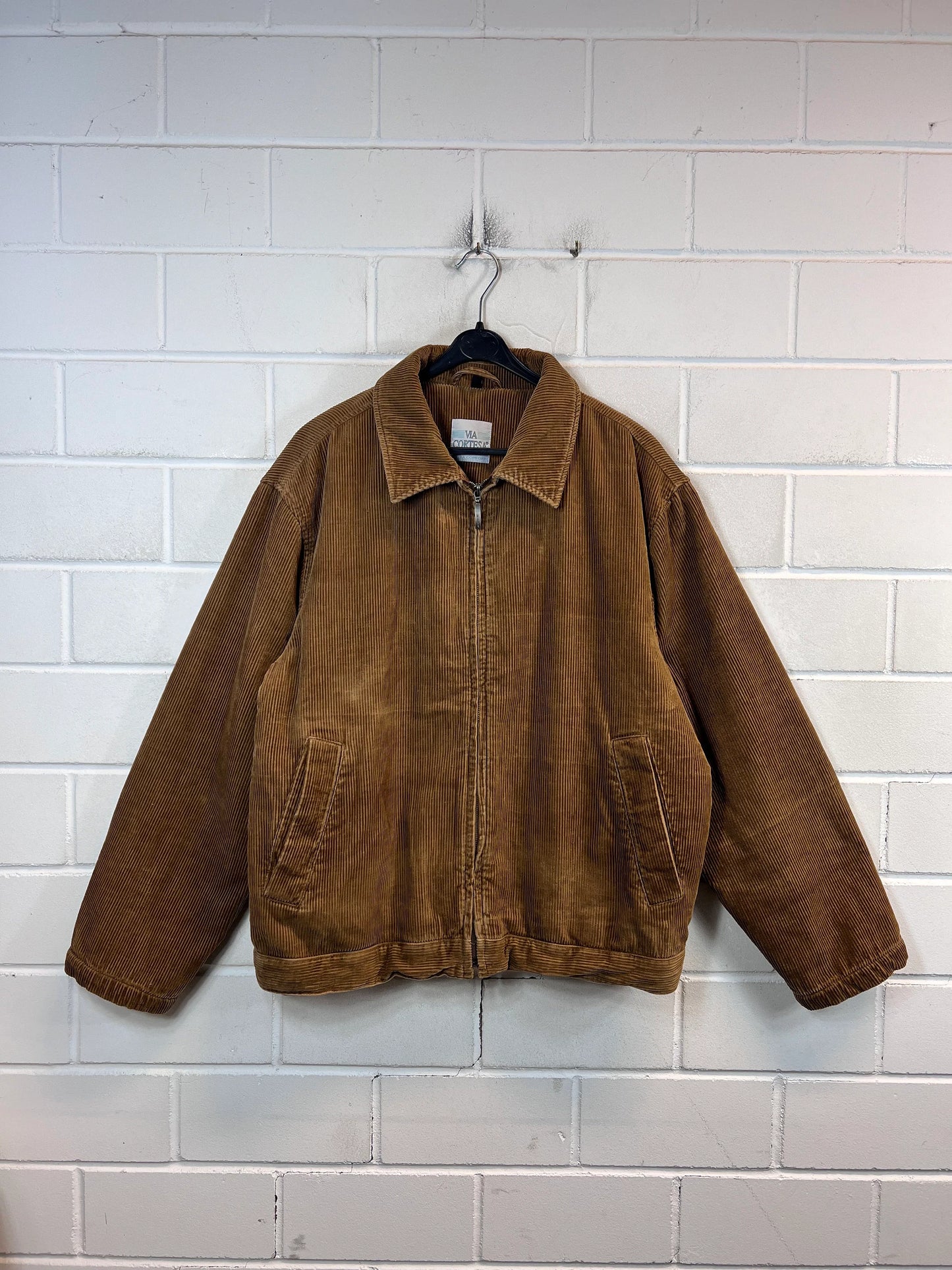 جاكيت دافئ و جودة عالية ثوب الكودري اوربي الاصل + توصيل مجاني لاول 10 طلبات